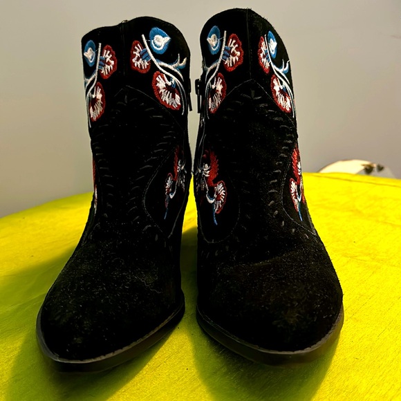 Carlos by Carlos Santana Shoes - Black leathers & suede ankle boots! Only worn once around the house.